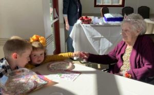 Anna Brummer, N2FER, Feted on her 105th Birthday doloremque