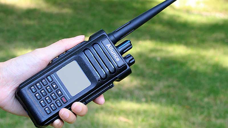 Two-Way-Radio-5.jpg