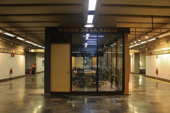 Radio Museum_Ailunce_6.jpg Radio Museum_Ailunce_6.jpg